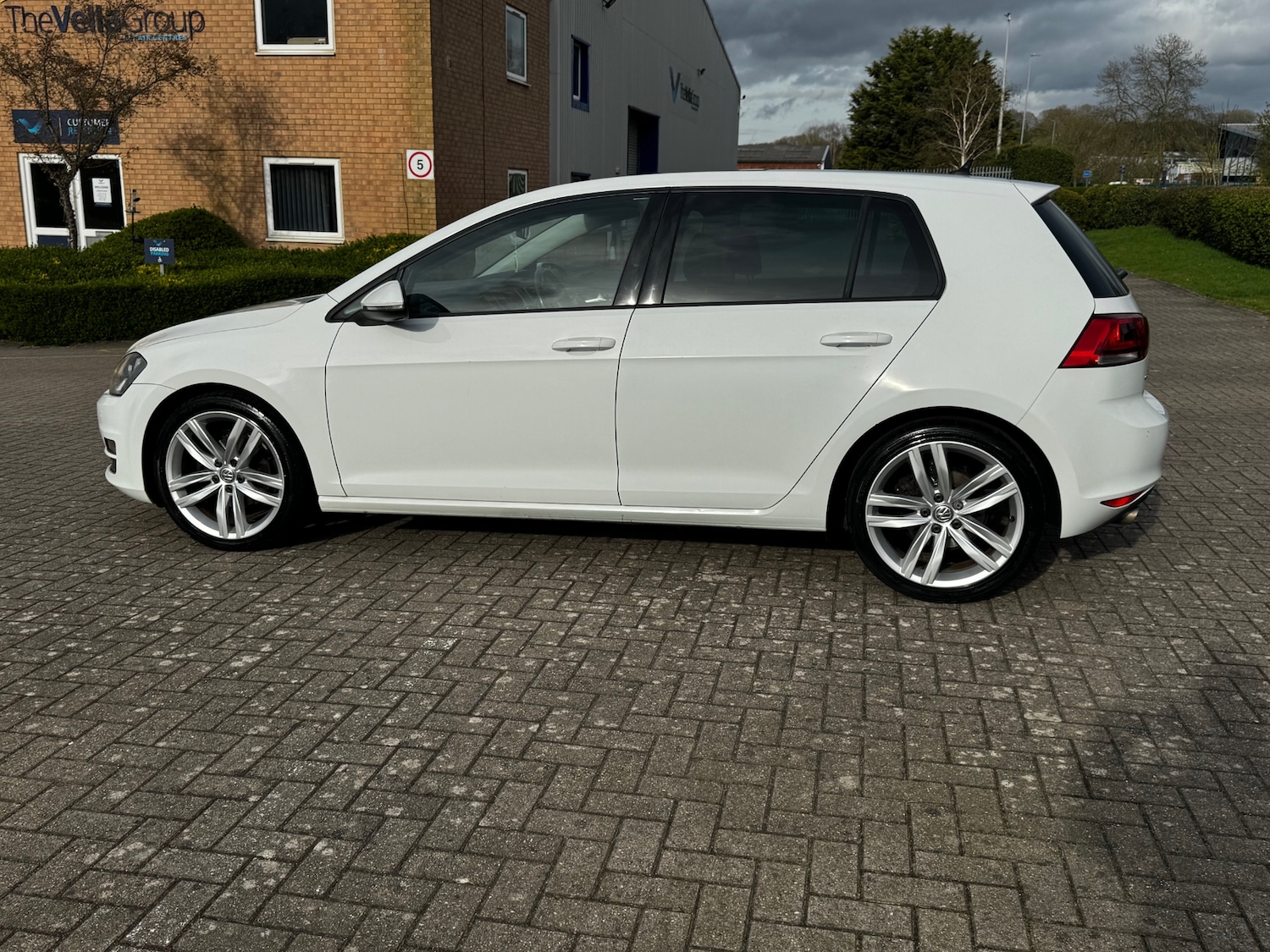 Used Volkswagen Golf 2016 for sale - 78121510: Photo 42