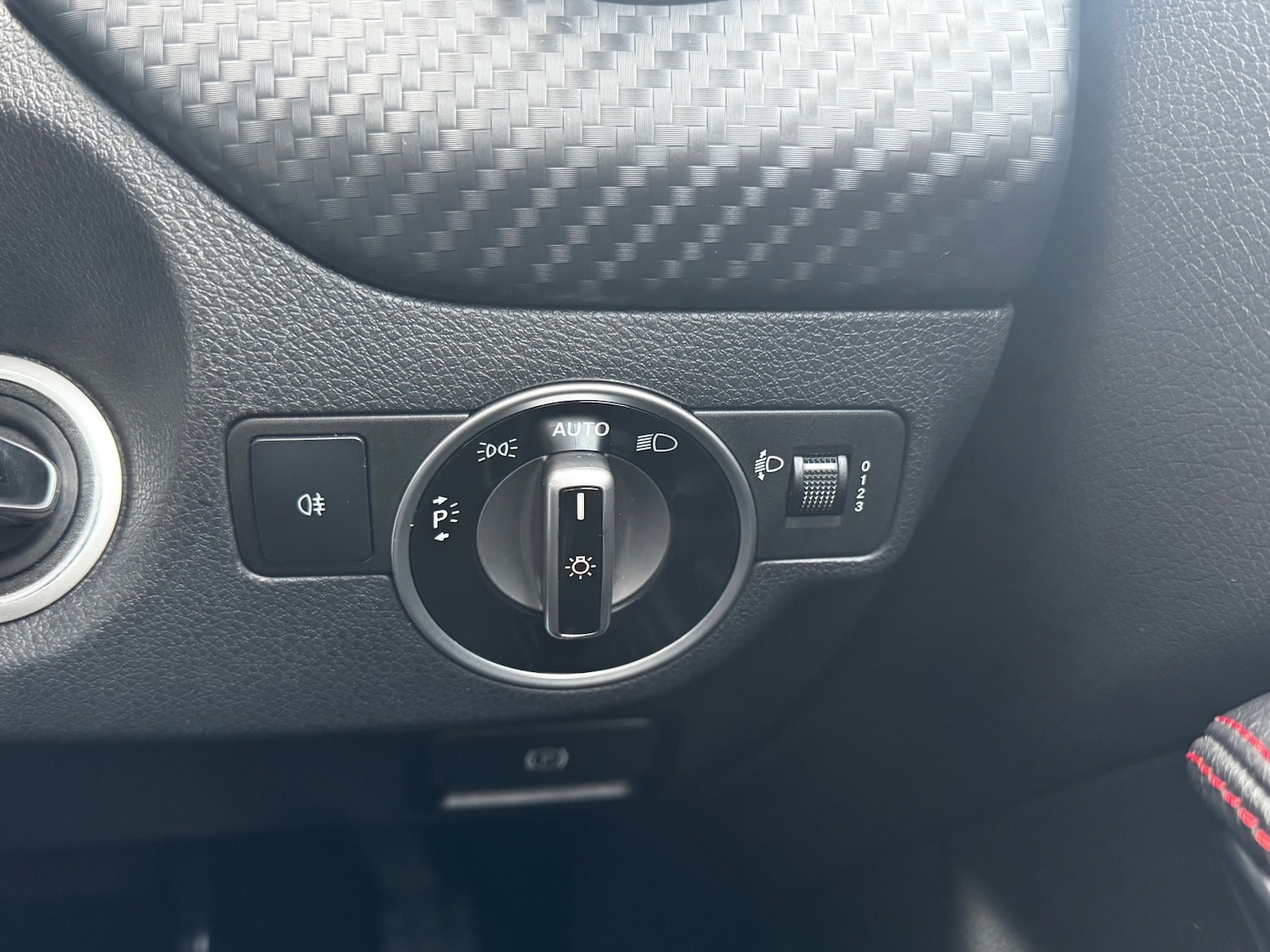 Used Mercedes-Benz A-Class 2015 for sale - 77570416: Photo 29