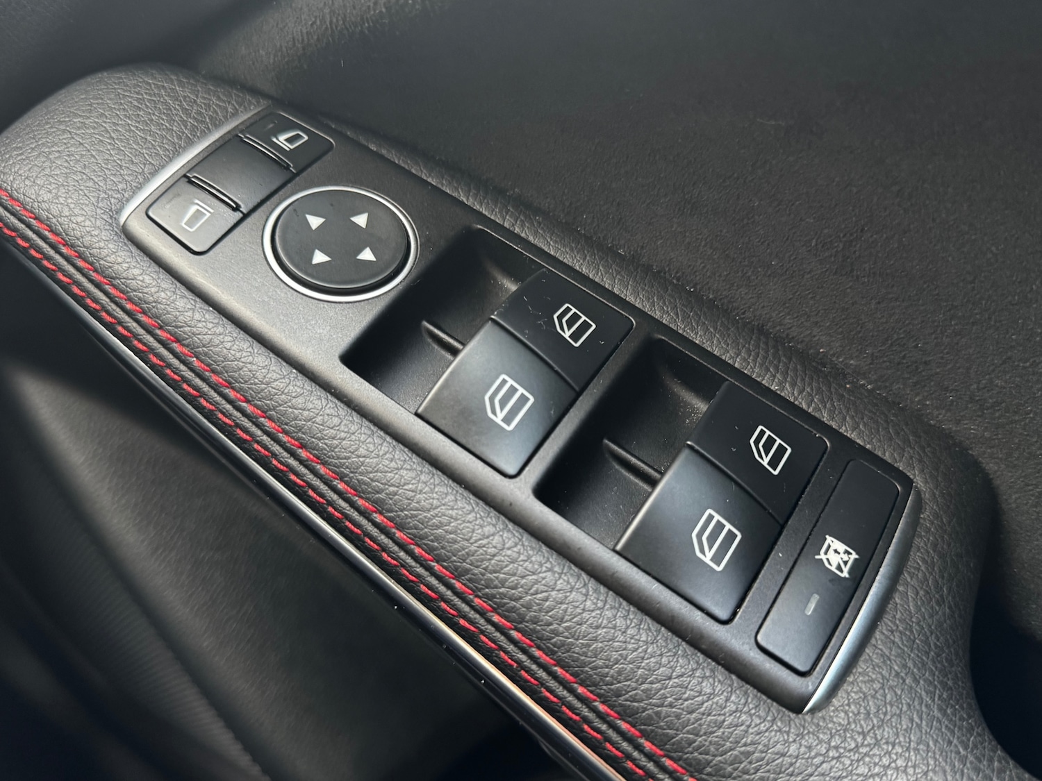 Used Mercedes-Benz A-Class 2015 for sale - 77997189: Photo 12