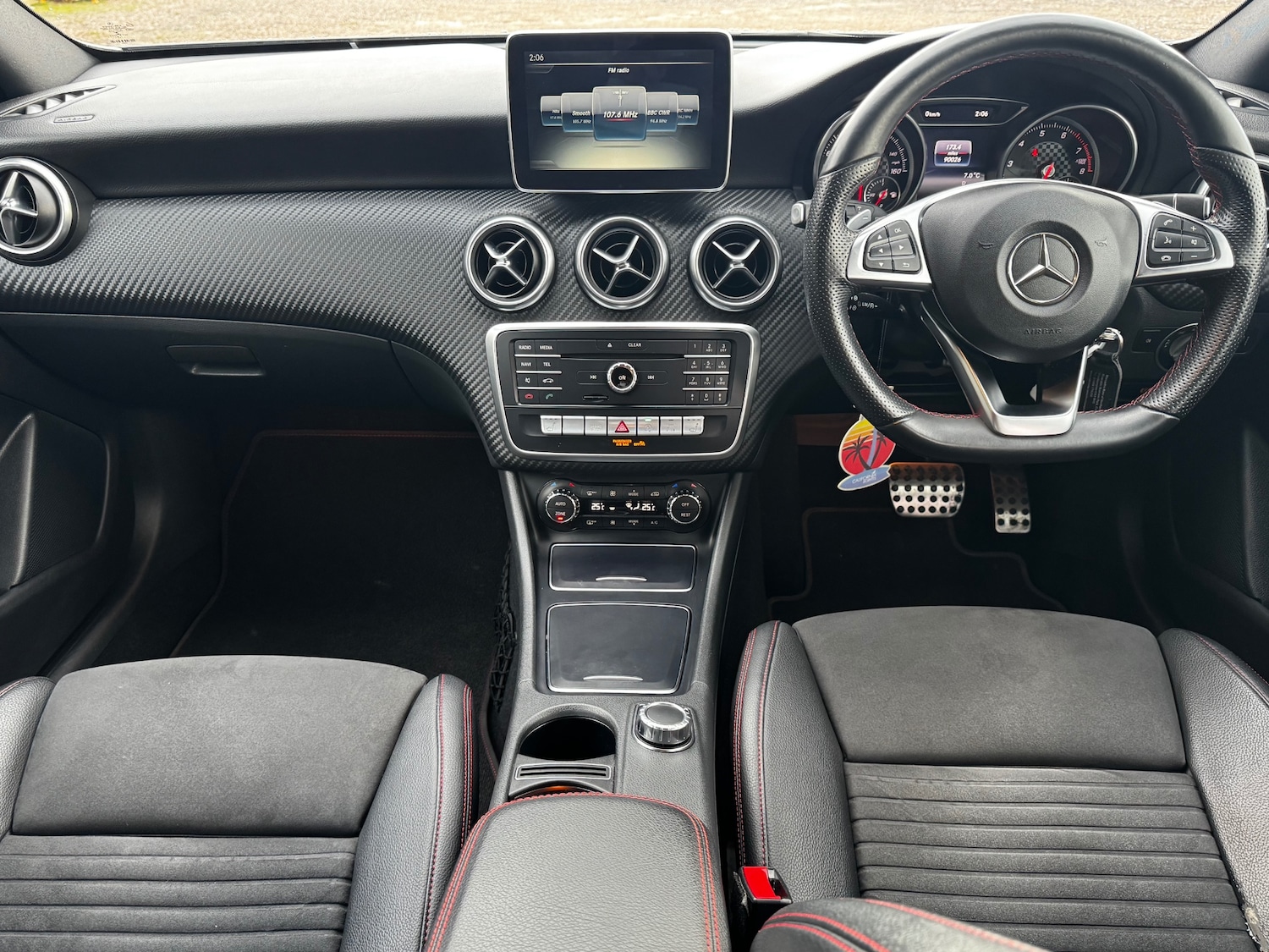 Used Mercedes-Benz A-Class 2015 for sale - 77997189: Photo 3