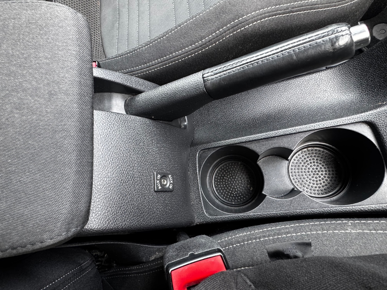 Used Volkswagen Scirocco 2011 for sale - 78038637: Photo 29