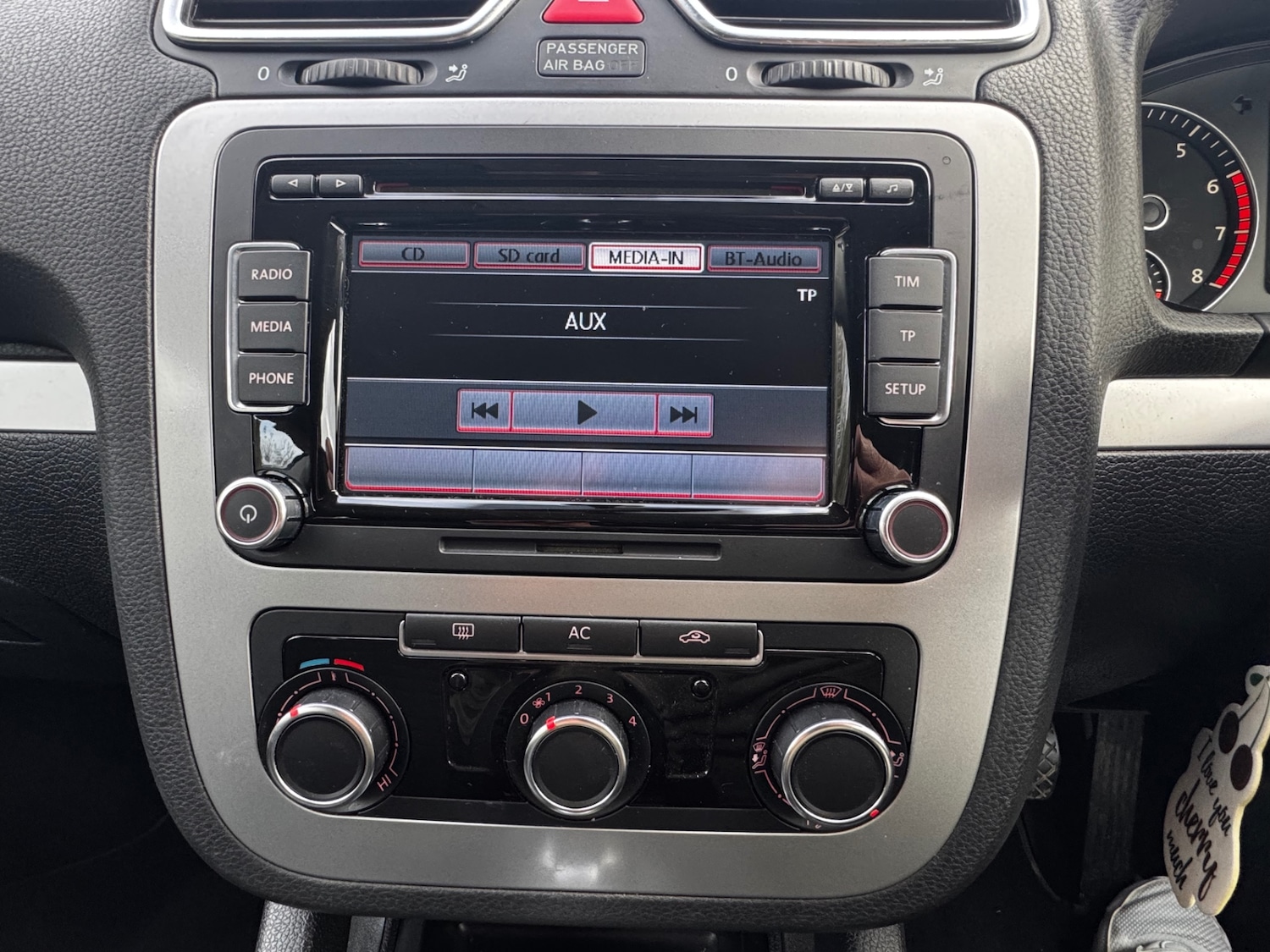 Used Volkswagen Scirocco 2011 for sale - 78038637: Photo 5