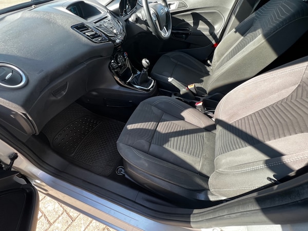 Used Ford Fiesta 2015 for sale - 75498497: Photo 24