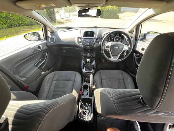 Used Ford Fiesta 2015 for sale - 75498497: Photo 28