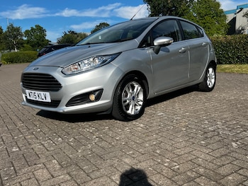 Used Ford Fiesta 2015 for sale - 75498497: Photo