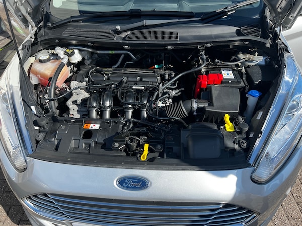 Used Ford Fiesta 2015 for sale - 75498497: Photo 32