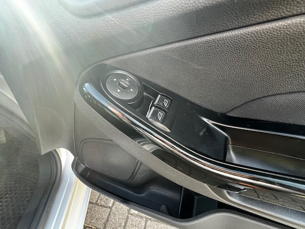 Used Ford Fiesta 2015 for sale - 75498497: Photo 34