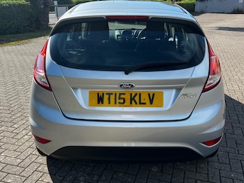 Used Ford Fiesta 2015 for sale - 75498497: Photo
