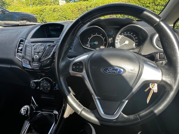 Used Ford Fiesta 2015 for sale - 75498497: Photo 5