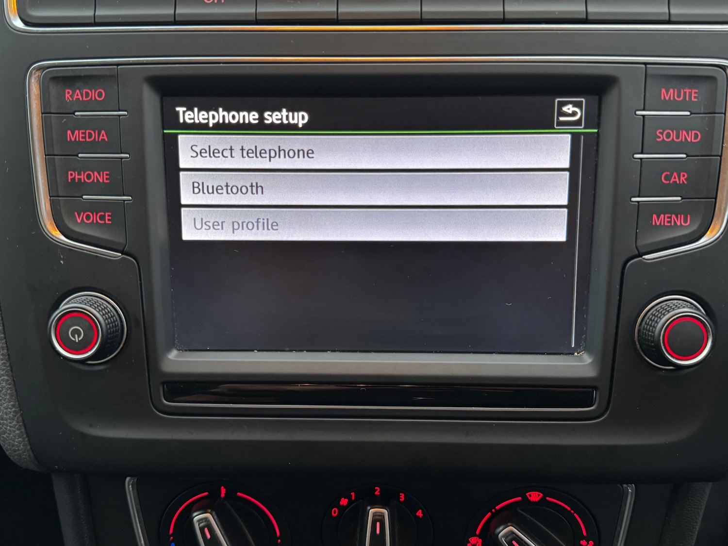 Used Volkswagen Polo 2015 for sale - 76391442: Photo 10