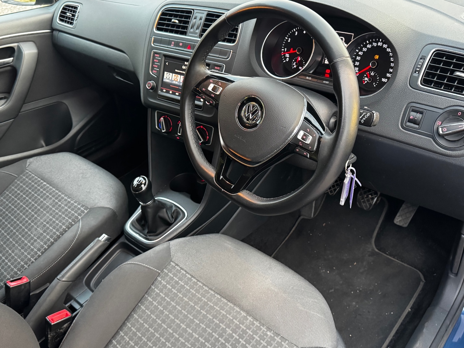 Used Volkswagen Polo 2015 for sale - 76391442: Photo 21