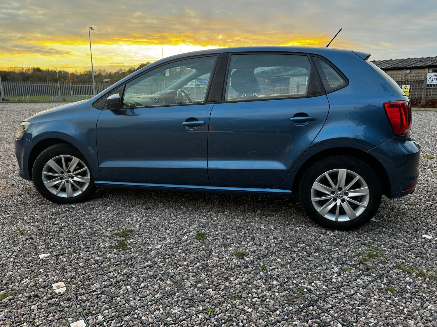 Used Volkswagen Polo 2015 for sale - 76391442: Photo 28