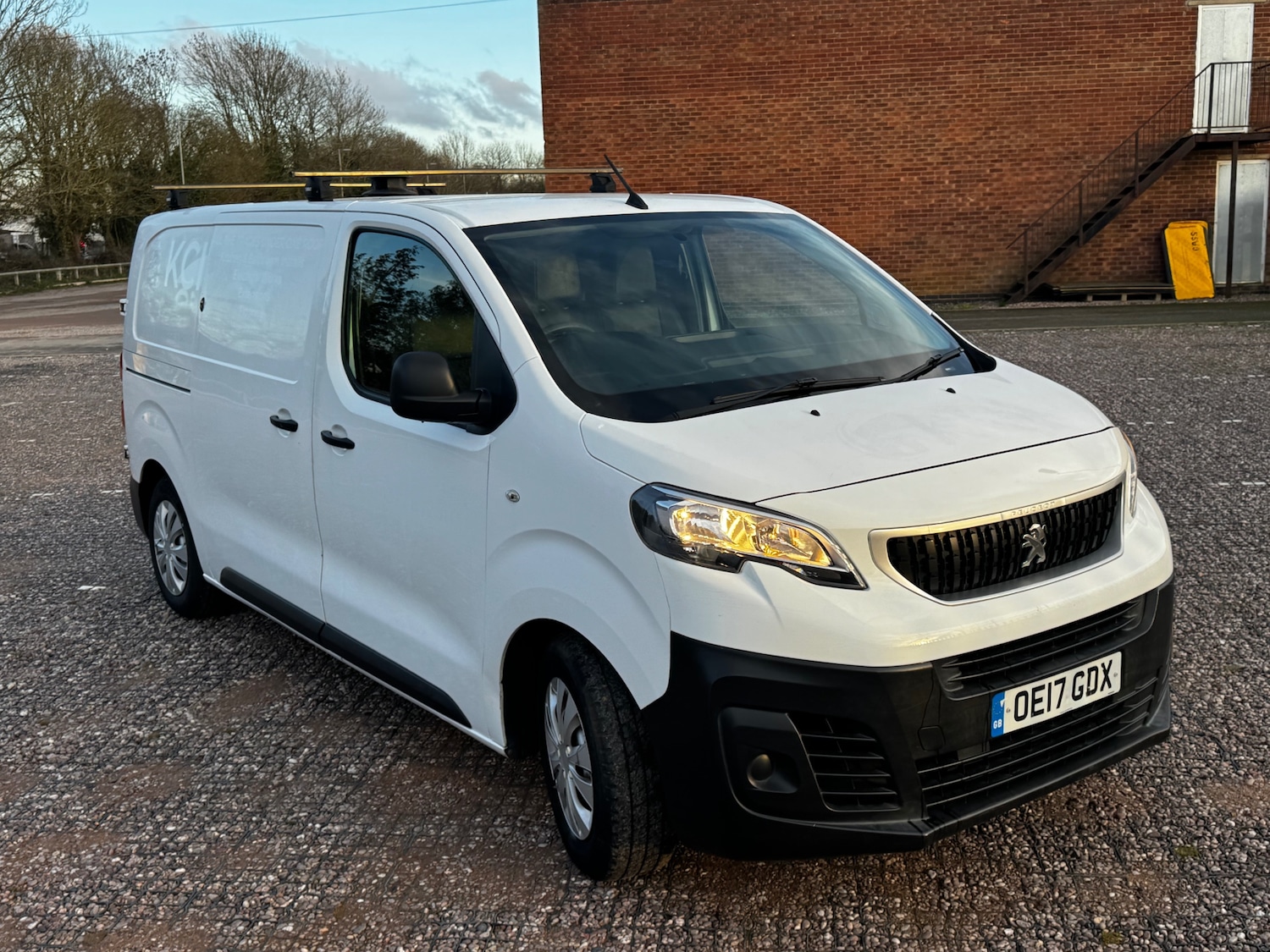 Used Peugeot Expert 2017 for sale - 77135979: Photo 24