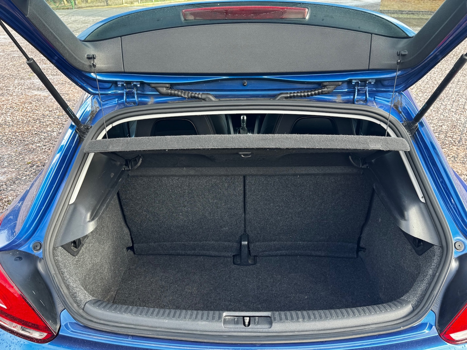 Used Volkswagen Scirocco 2011 for sale - 77570414: Photo 12