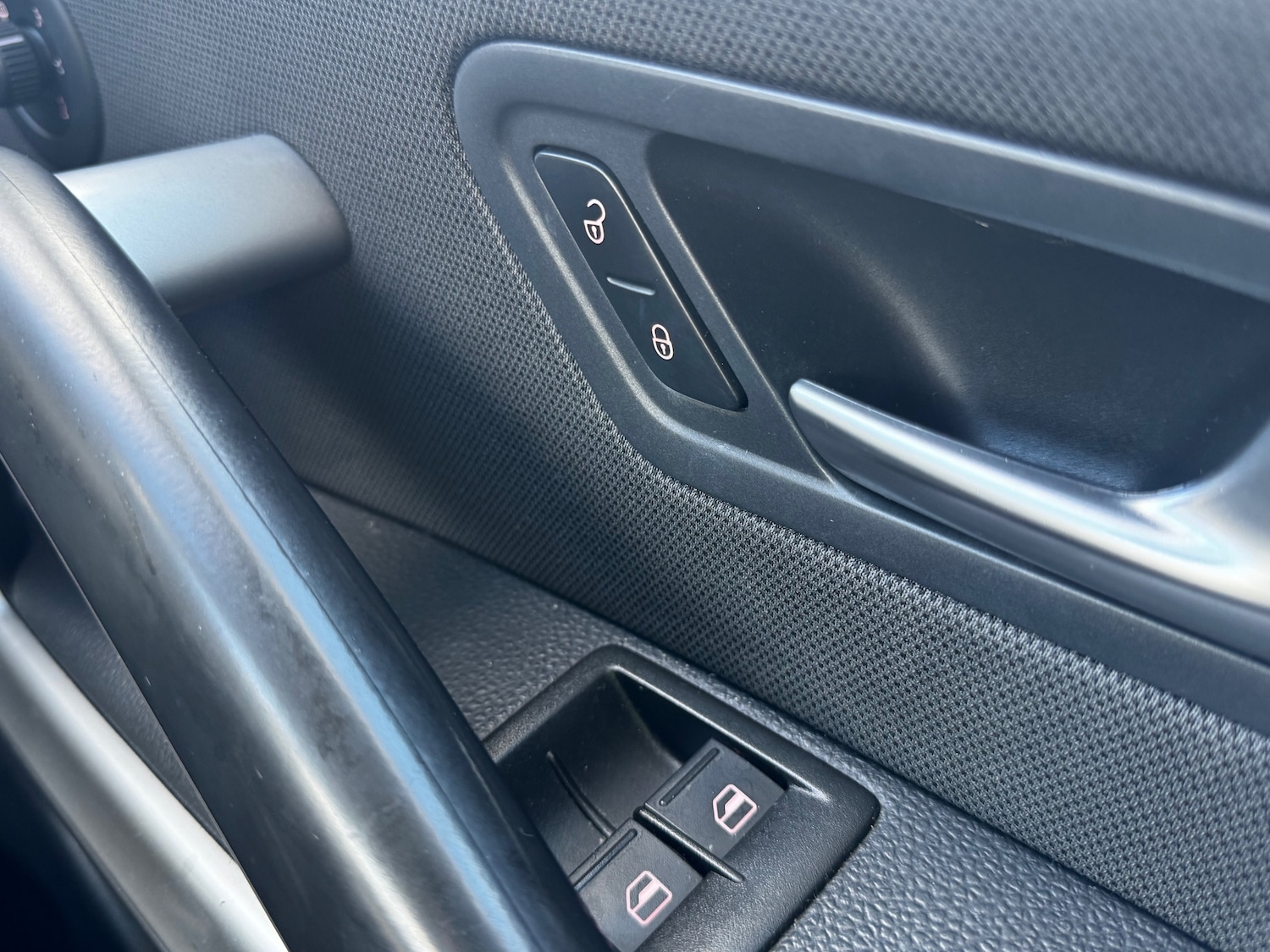 Used Volkswagen Scirocco 2011 for sale - 77570414: Photo 21