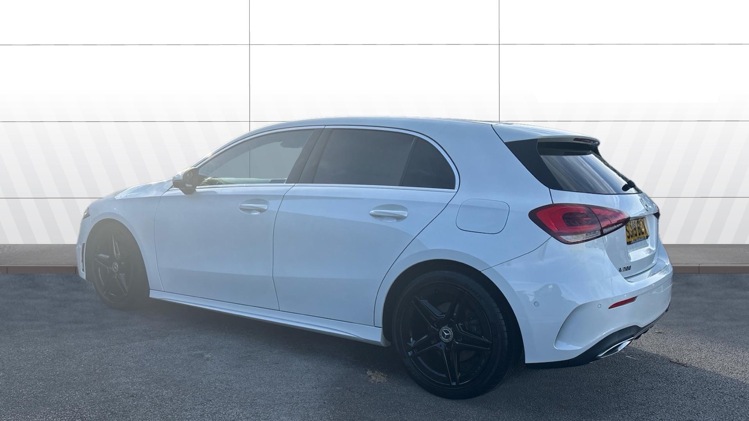 Used Mercedes-Benz A-Class 2019 for sale - 76696907: Photo 2