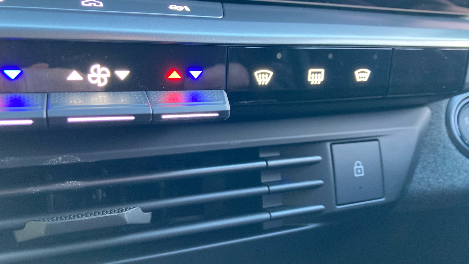 Used Vauxhall Grandland 2025 for sale - 77171094: Photo 29