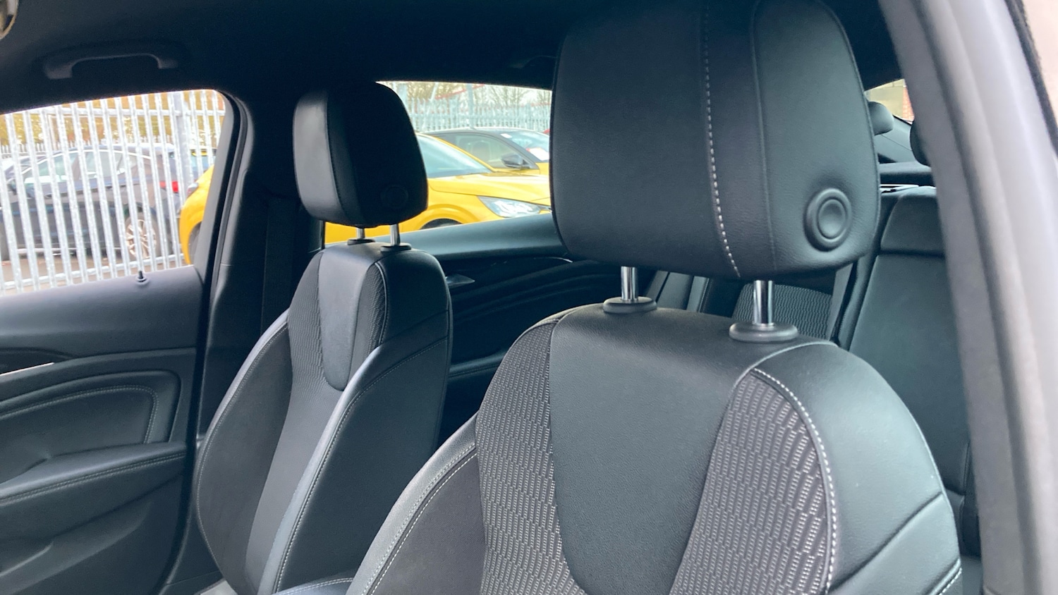 Used Vauxhall Insignia 2018 for sale - 76782523: Photo 15