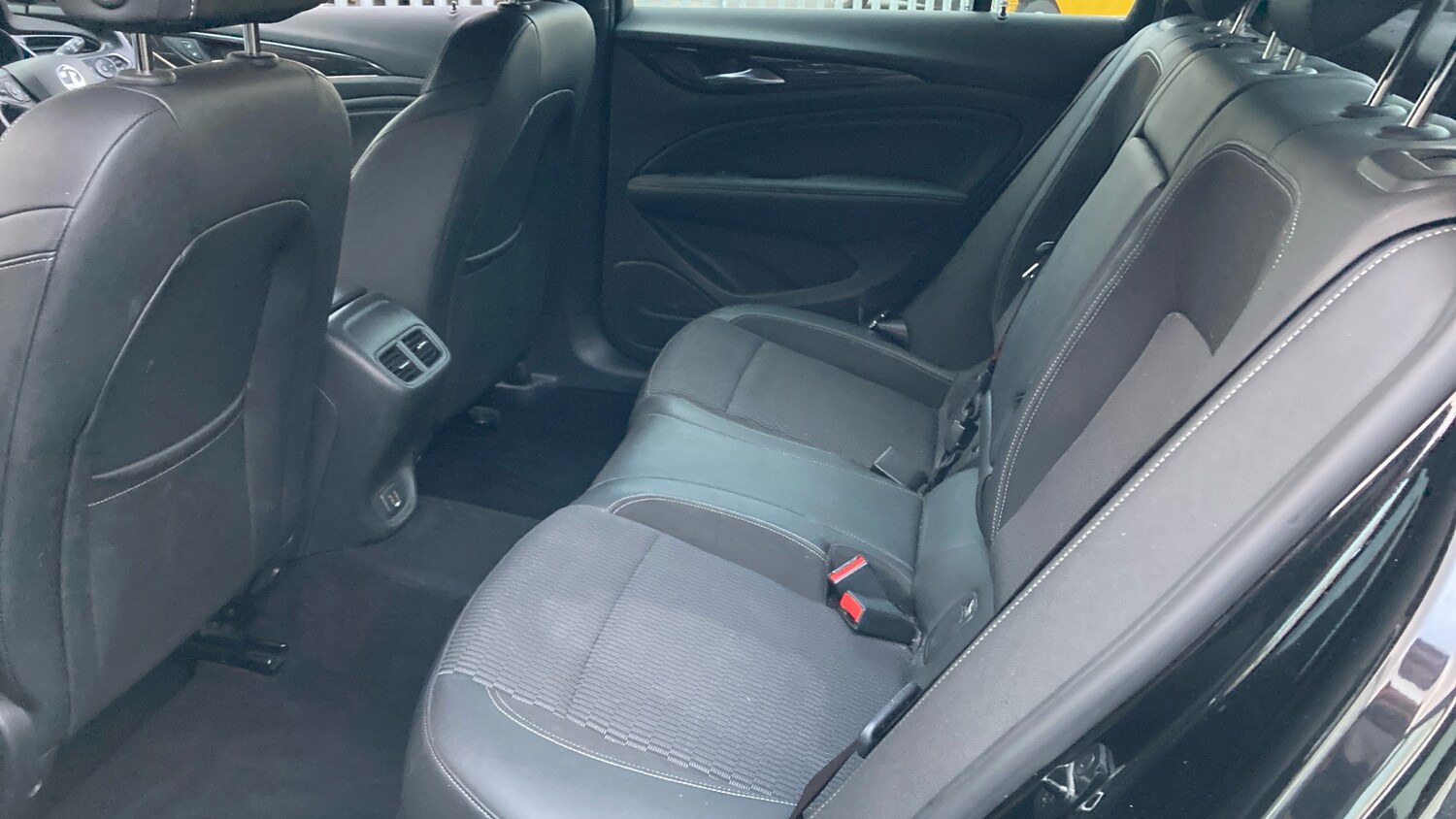 Used Vauxhall Insignia 2018 for sale - 76782523: Photo 16