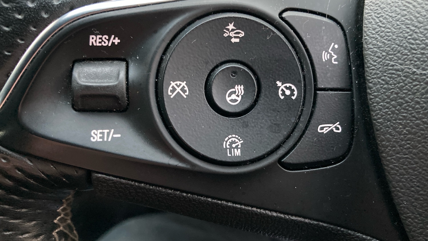 Used Vauxhall Insignia 2018 for sale - 76782523: Photo 21