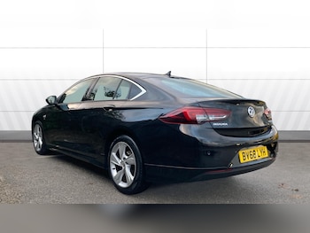 Used Vauxhall Insignia 2018 for sale - 76782523: Photo