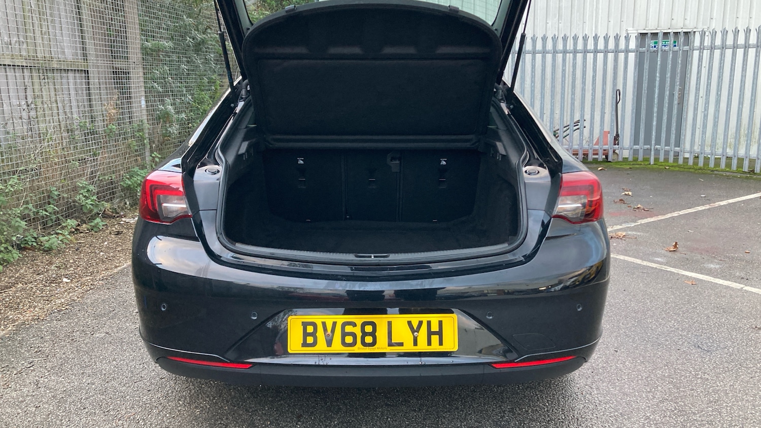 Used Vauxhall Insignia 2018 for sale - 76782523: Photo 4