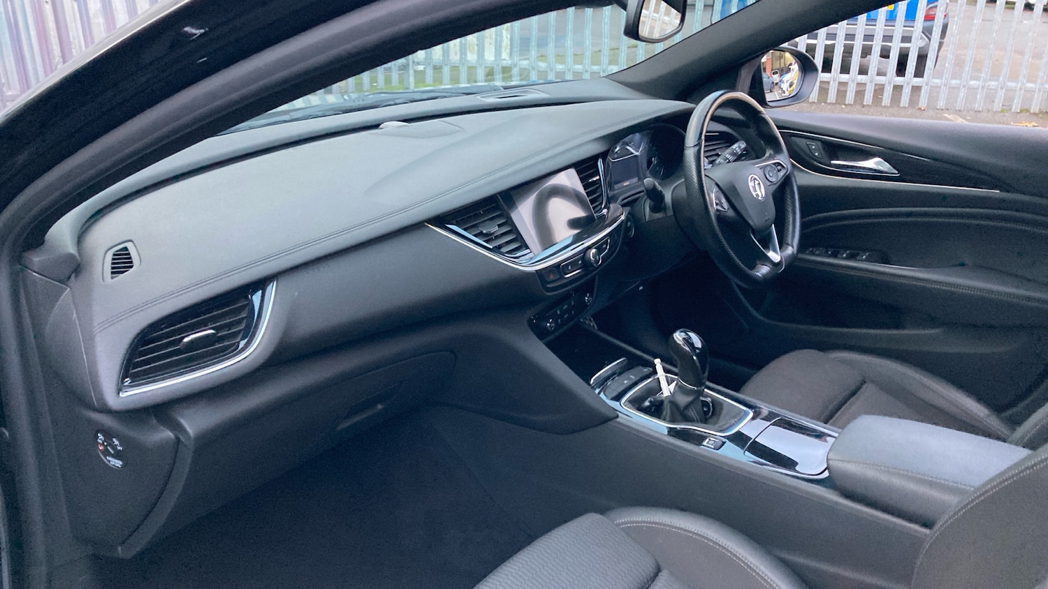 Used Vauxhall Insignia 2018 for sale - 76782523: Photo 9