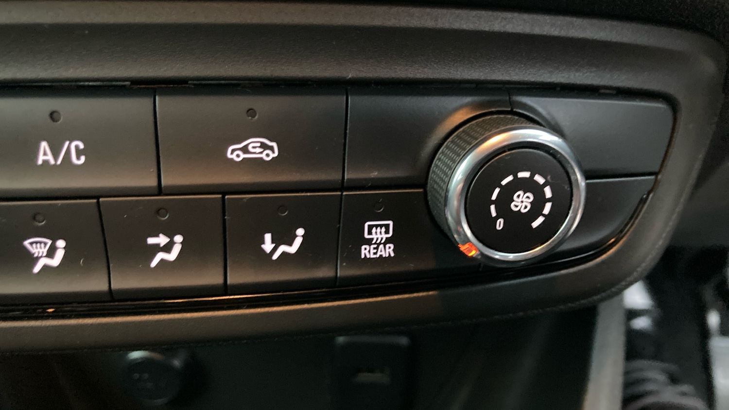 Used Vauxhall Crossland 2022 for sale - 76532054: Photo 29