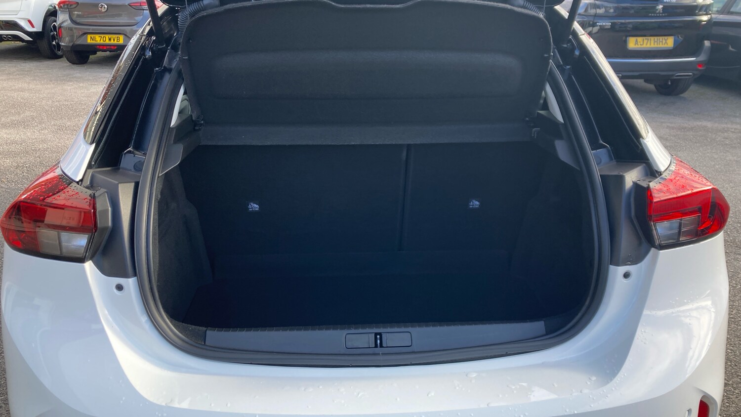 Used Vauxhall Corsa 2022 for sale - 76322406: Photo 4