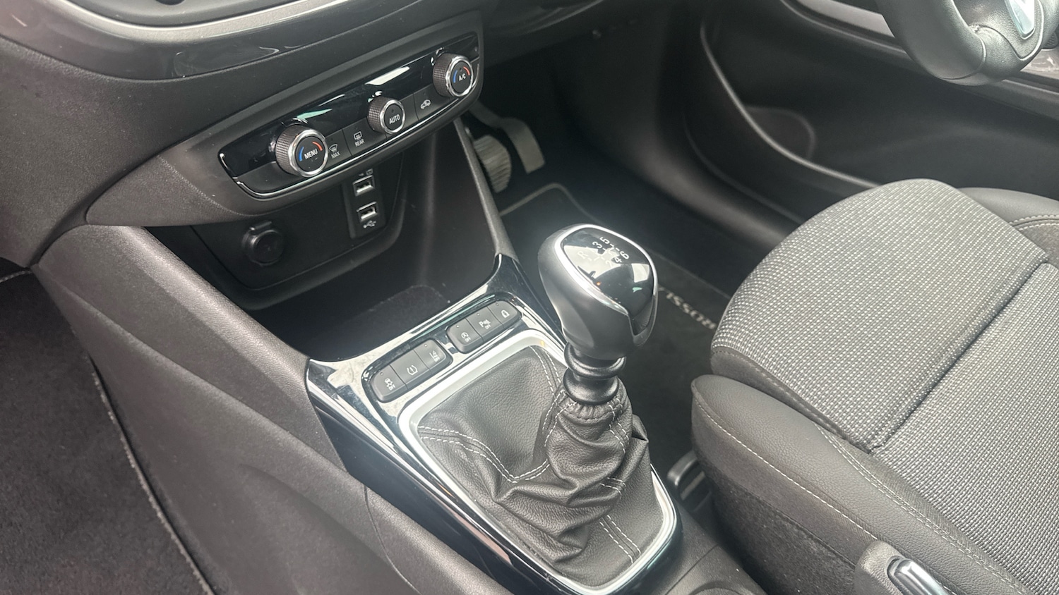 Used Vauxhall Crossland 2021 for sale - 77251053: Photo 13