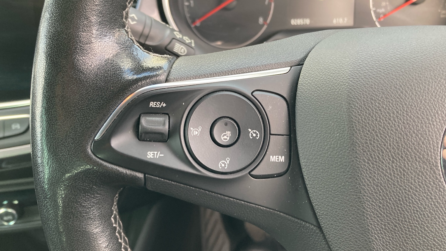 Used Vauxhall Crossland 2021 for sale - 77251053: Photo 41