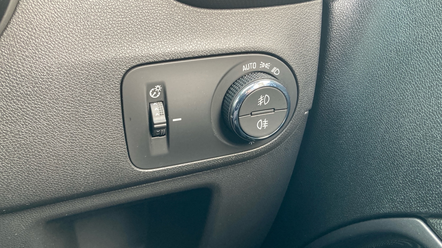 Used Vauxhall Crossland 2021 for sale - 77251053: Photo 45