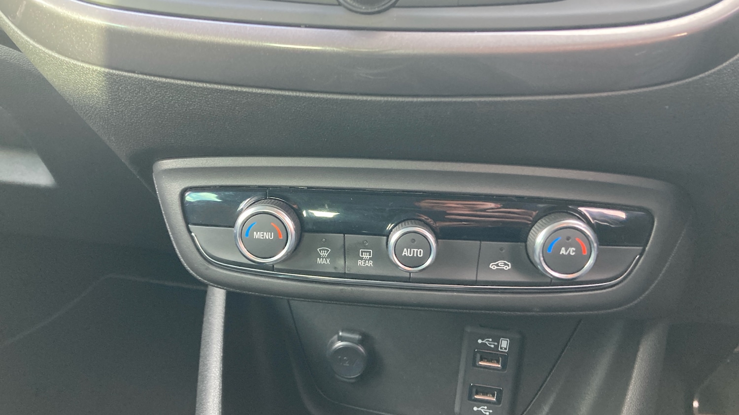 Used Vauxhall Crossland 2021 for sale - 77251053: Photo 47