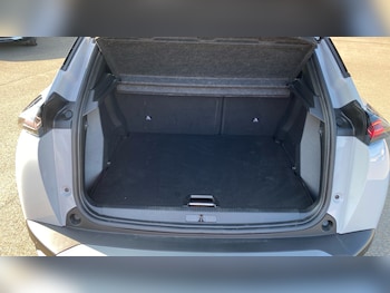 Used Peugeot 2008 2025 for sale - 76164424: Photo 4