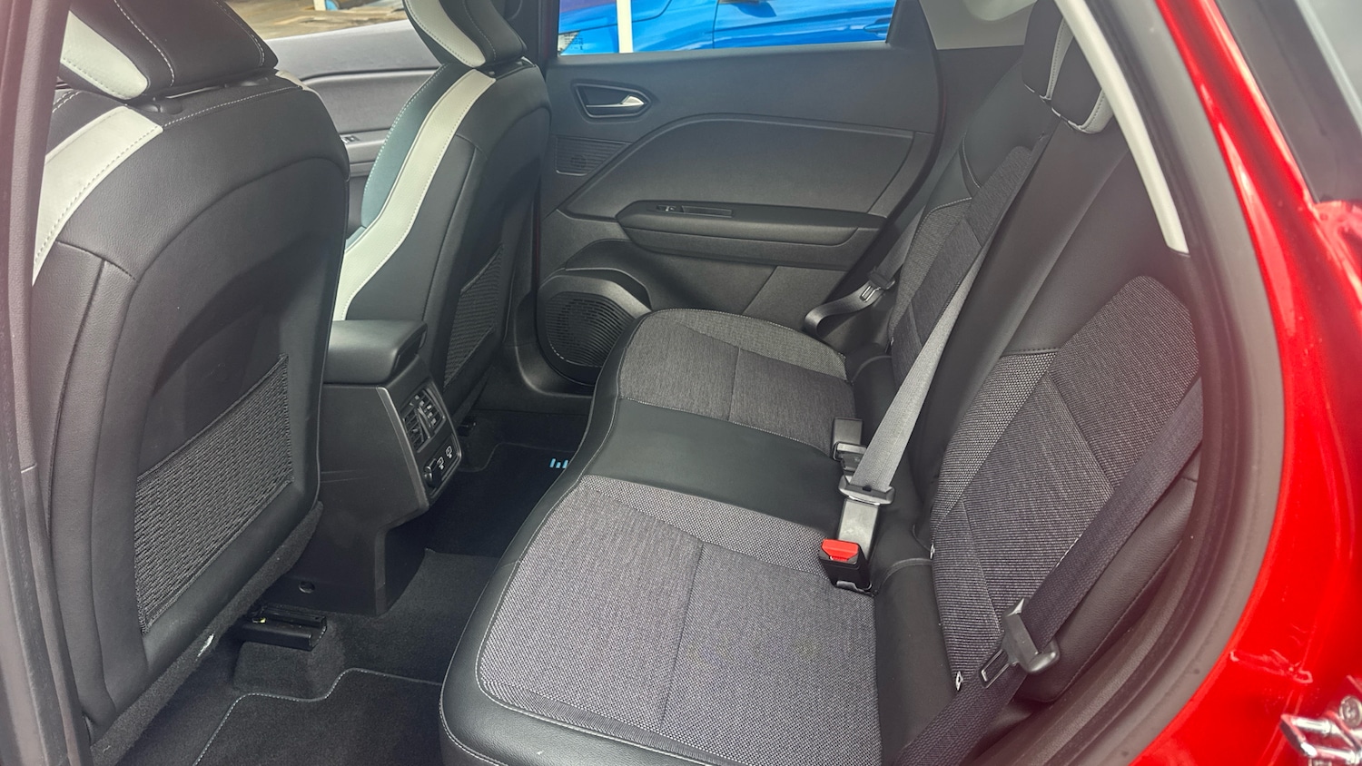 Used Renault Captur 2021 for sale - 76493725: Photo 16