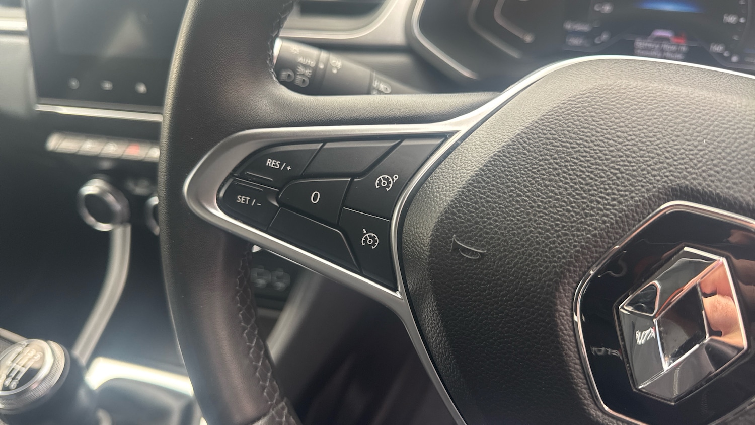 Used Renault Captur 2021 for sale - 76493725: Photo 39