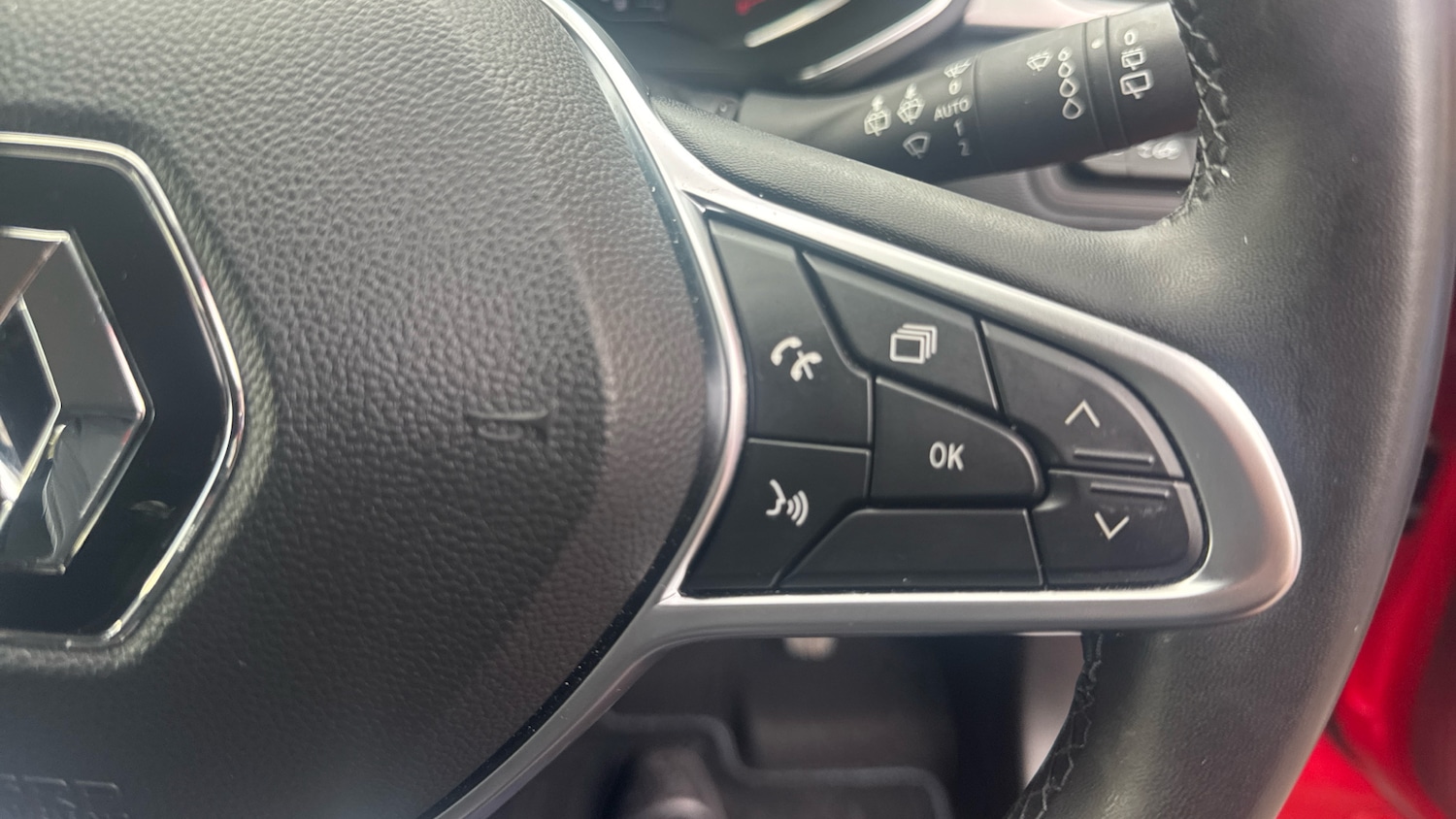 Used Renault Captur 2021 for sale - 76493725: Photo 40