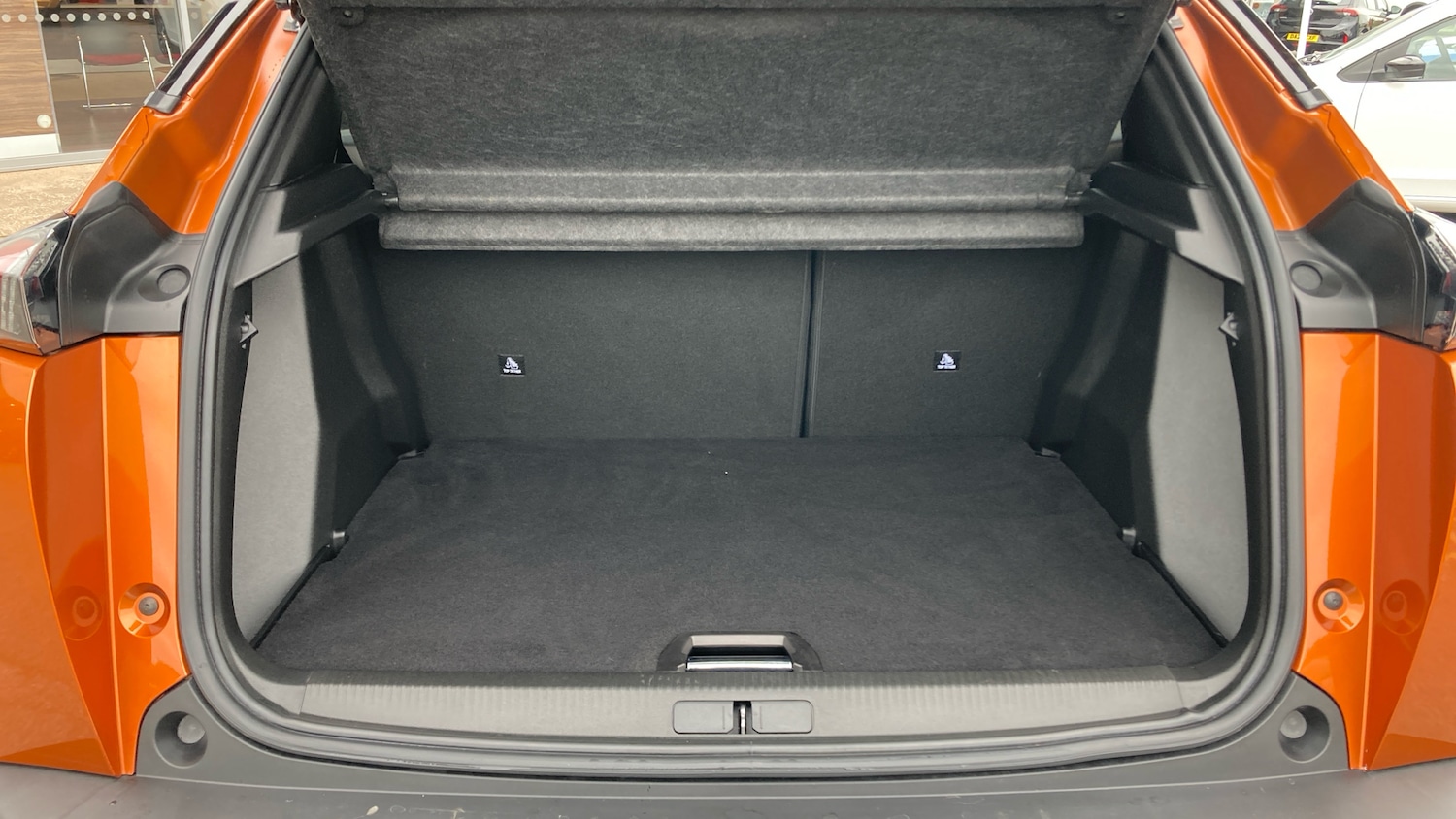 Used Peugeot 2008 2023 for sale - 78150574: Photo 4