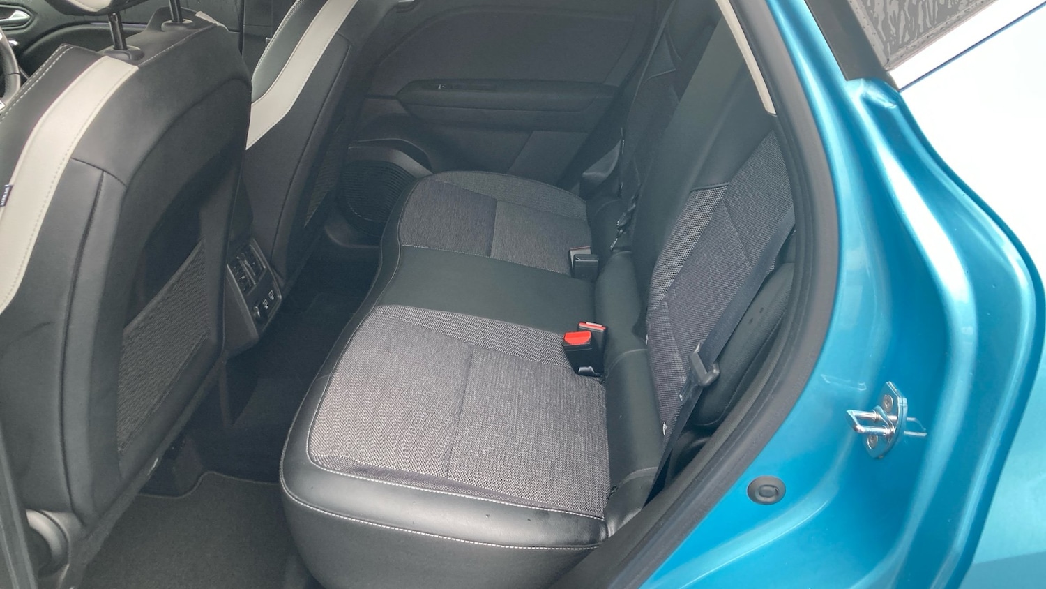 Used Renault Captur 2020 for sale - 76450237: Photo 16