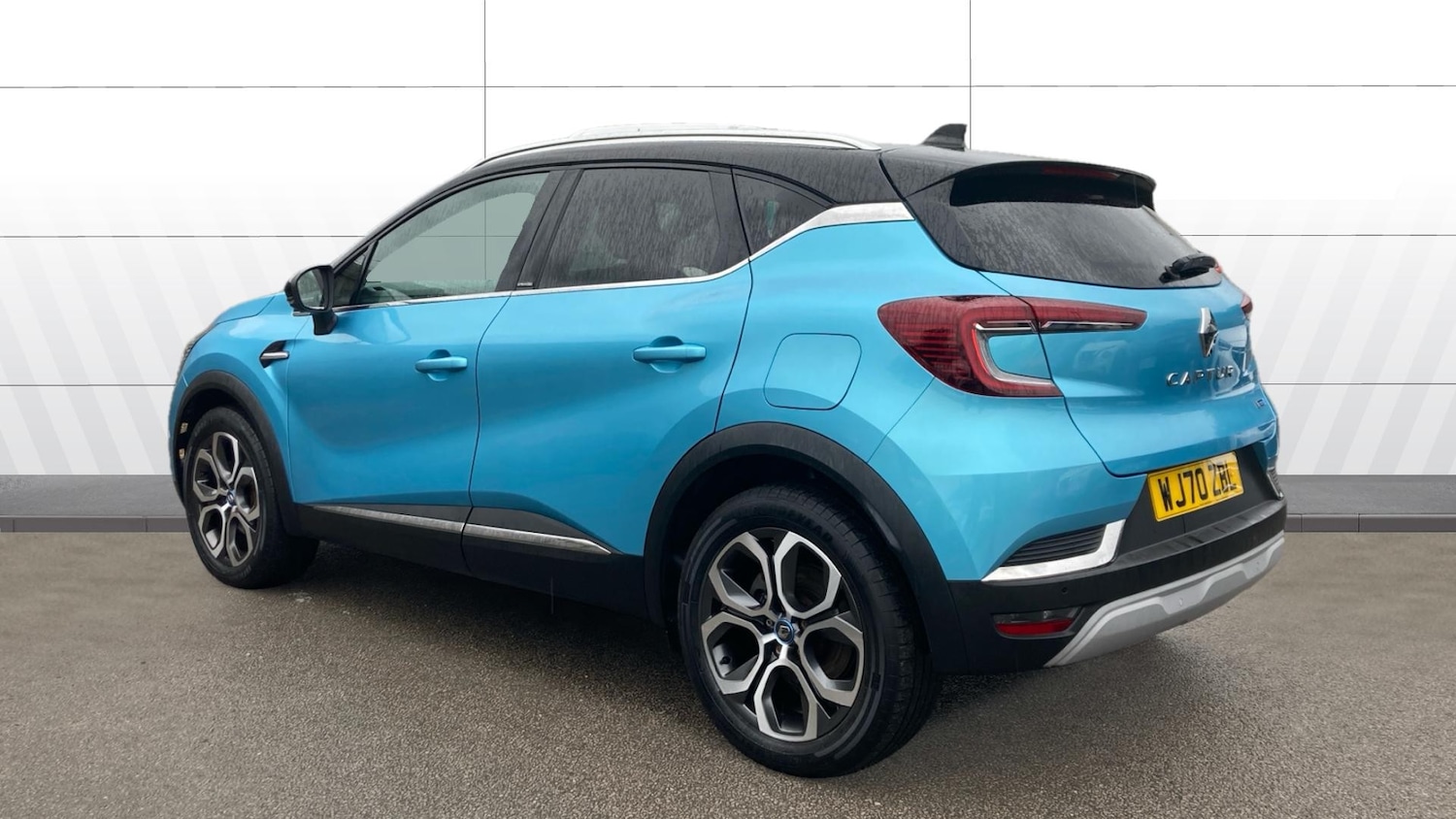 Used Renault Captur 2020 for sale - 76450237: Photo 2
