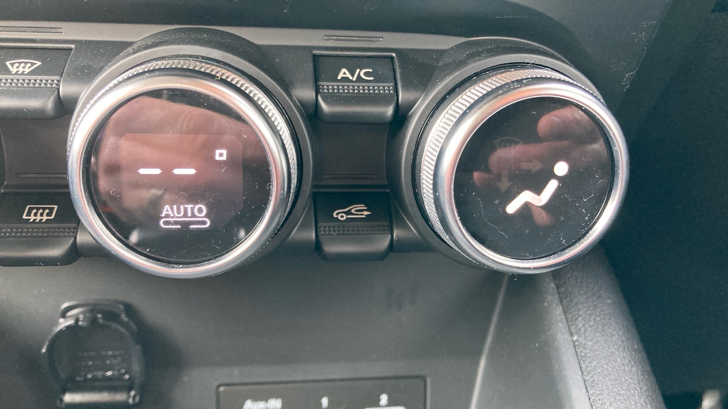 Used Renault Captur 2020 for sale - 76450237: Photo 52