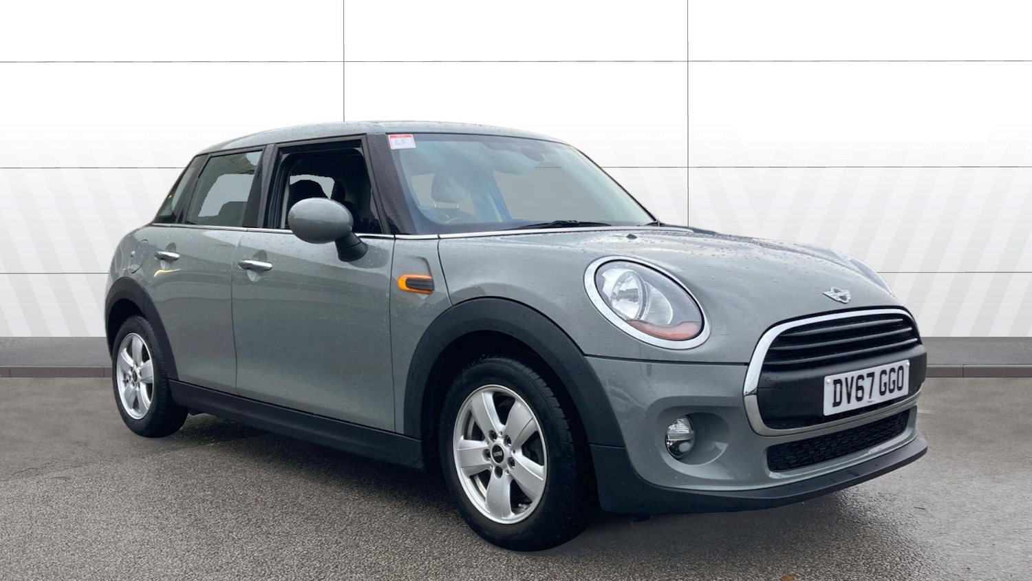 Used MINI Hatch 2017 for sale - 76948890: Photo 1