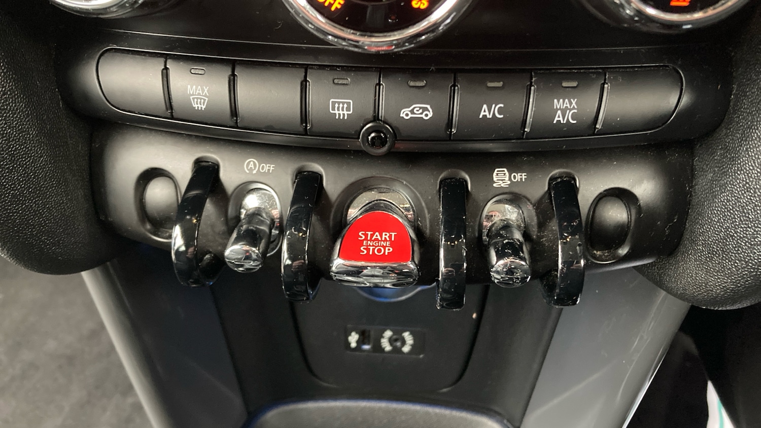 Used MINI Hatch 2017 for sale - 76948890: Photo 30