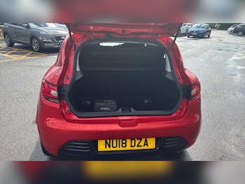 Used Renault Clio 2018 for sale - 78789204: Photo