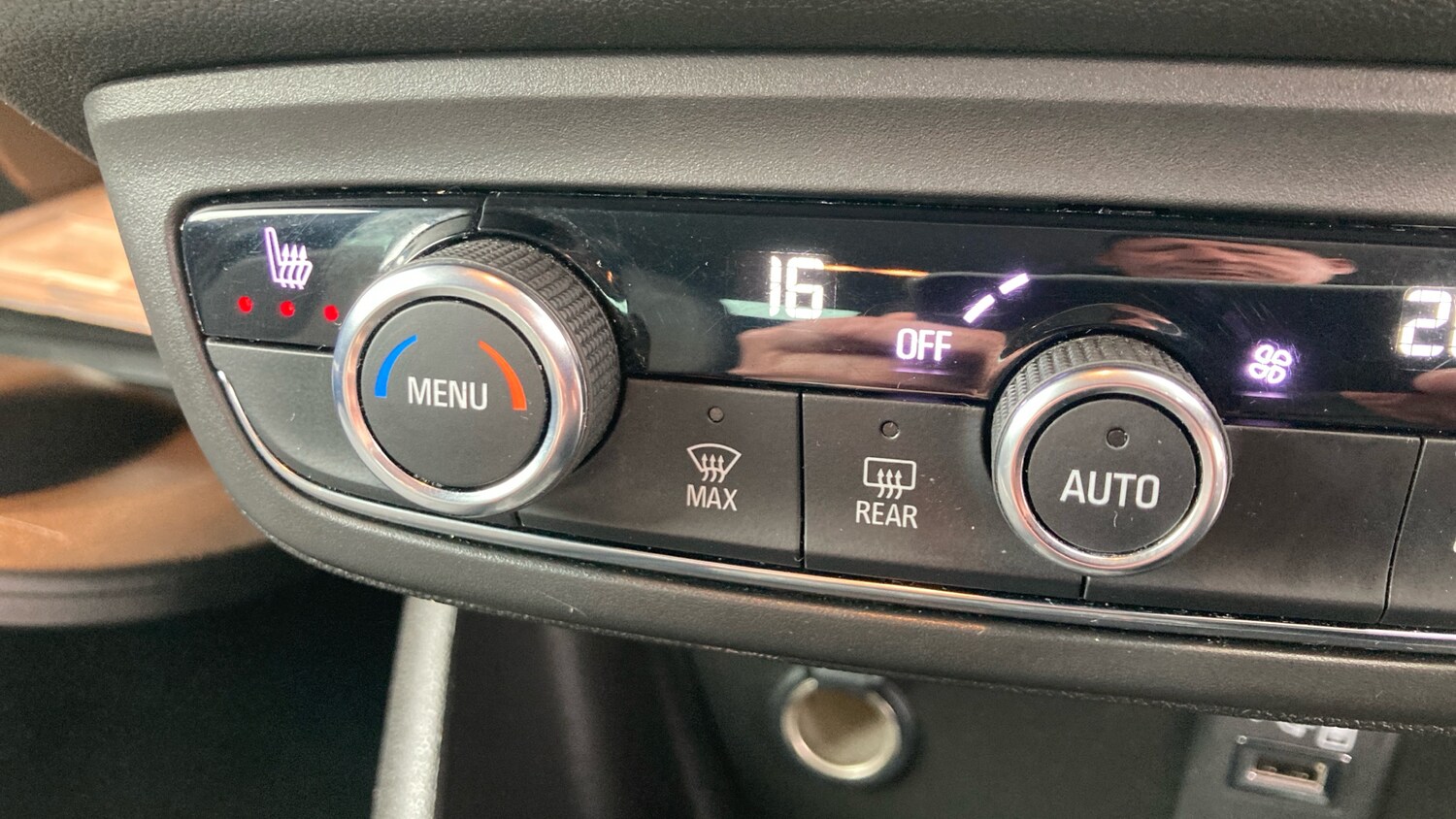 Used Vauxhall Crossland 2022 for sale - 76493722: Photo 28