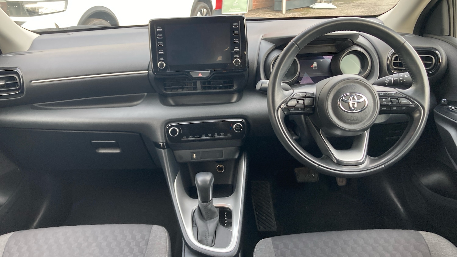 Used Toyota Yaris 2022 for sale - 77288941: Photo 10