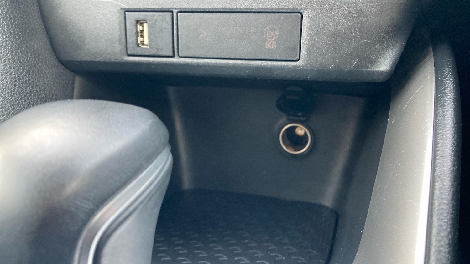 Used Toyota Yaris 2022 for sale - 77288941: Photo 28