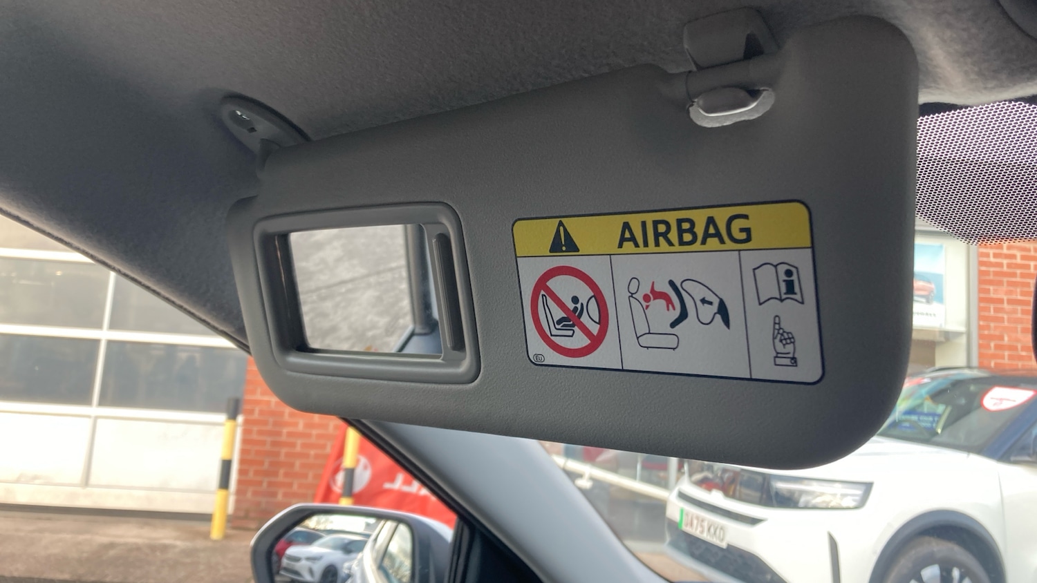 Used Toyota Yaris 2022 for sale - 77288941: Photo 32