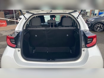 Used Toyota Yaris 2022 for sale - 77288941: Photo