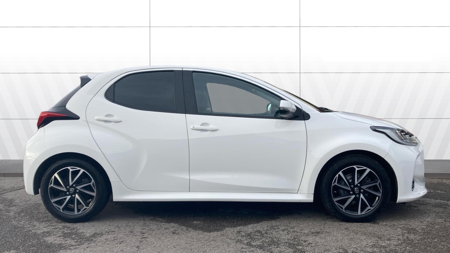 Used Toyota Yaris 2022 for sale - 77288941: Photo 5